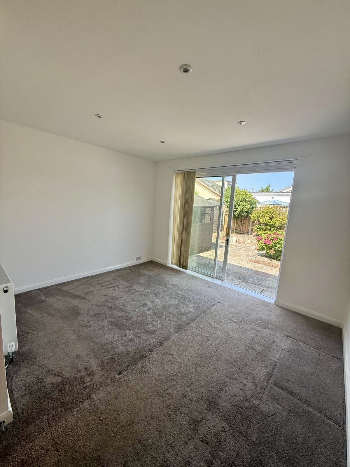 2 bed semi-detached bungalow to rent in Heather Crescent, Prestatyn, LL19 8HD  - Property Image 4