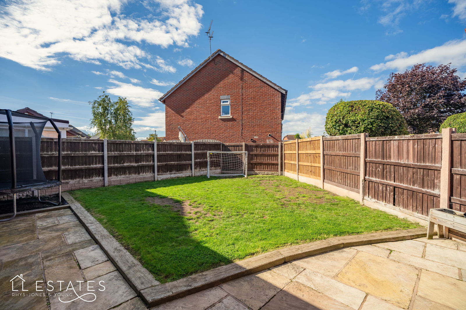 3 bed detached house for sale in Roseview Crescent, Kinmel Bay, LL18 5BY  - Property Image 2