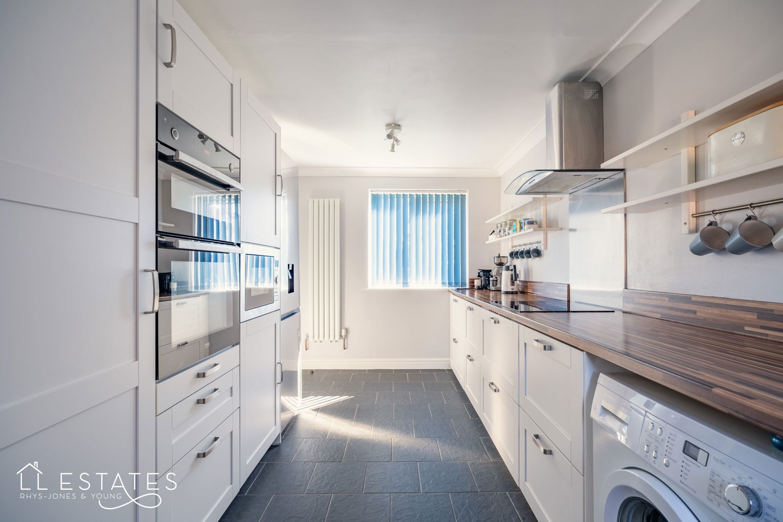 3 bed detached house for sale in Roseview Crescent, Kinmel Bay, LL18 5BY  - Property Image 6