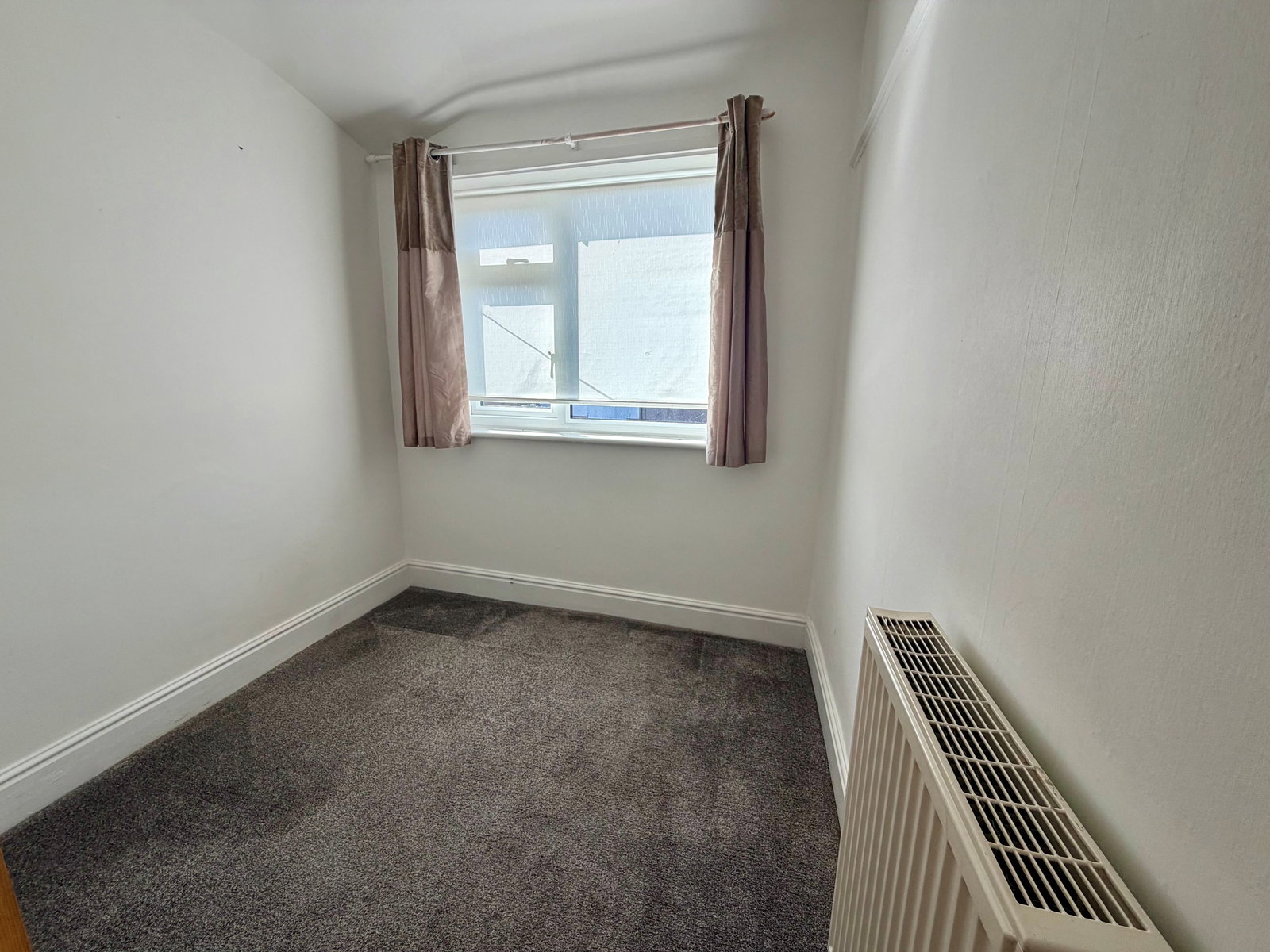 3 bed semi-detached house to rent in Dyserth Road, Rhuddlan, Rhyl, LL18 5RB 5