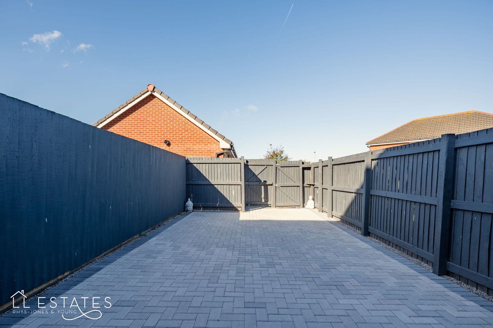 3 bed town house for sale in Ffordd Idwal, Prestatyn, LL19 7US 9