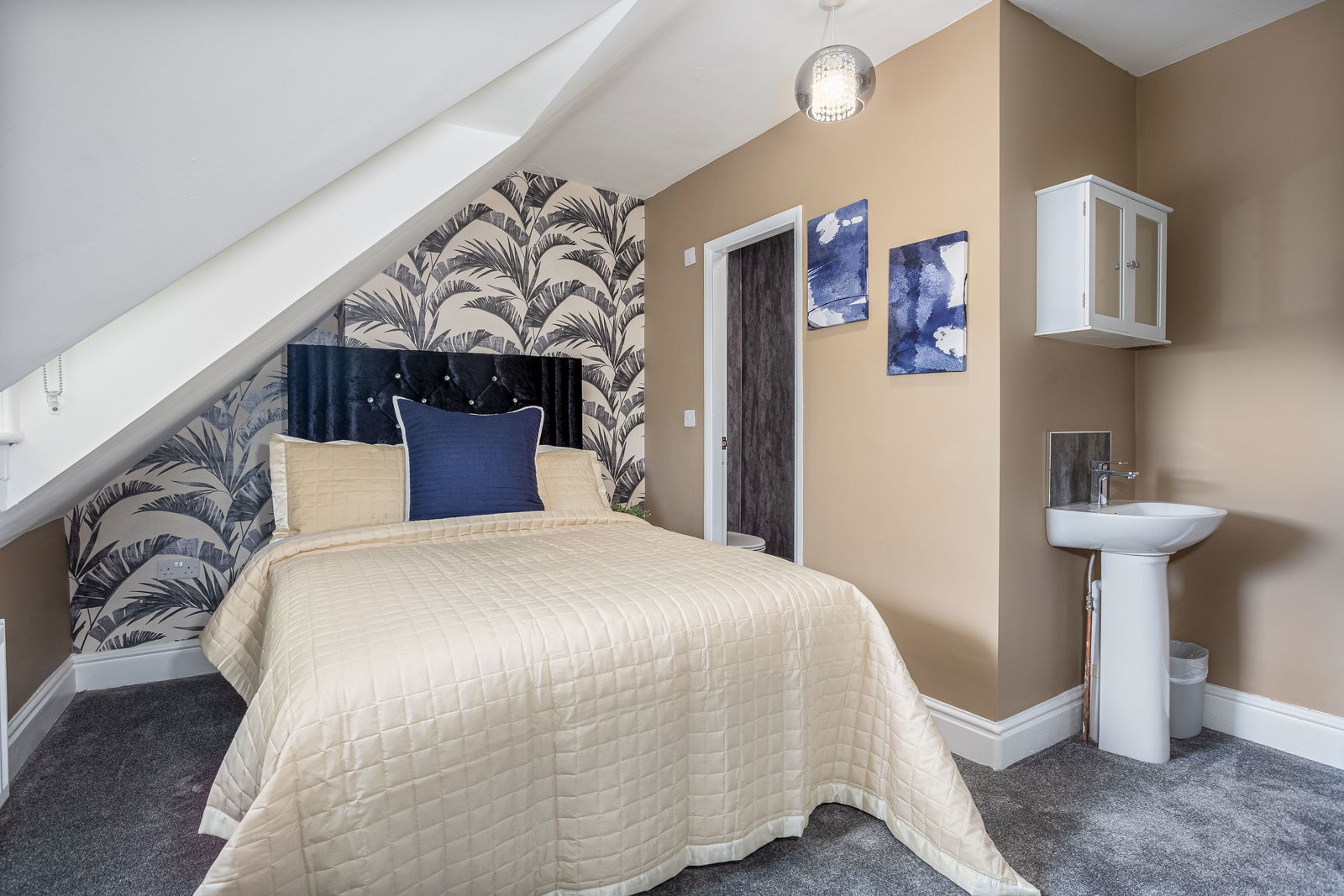 8 bed terraced house for sale in Deganwy Avenue, Llandudno  - Property Image 28