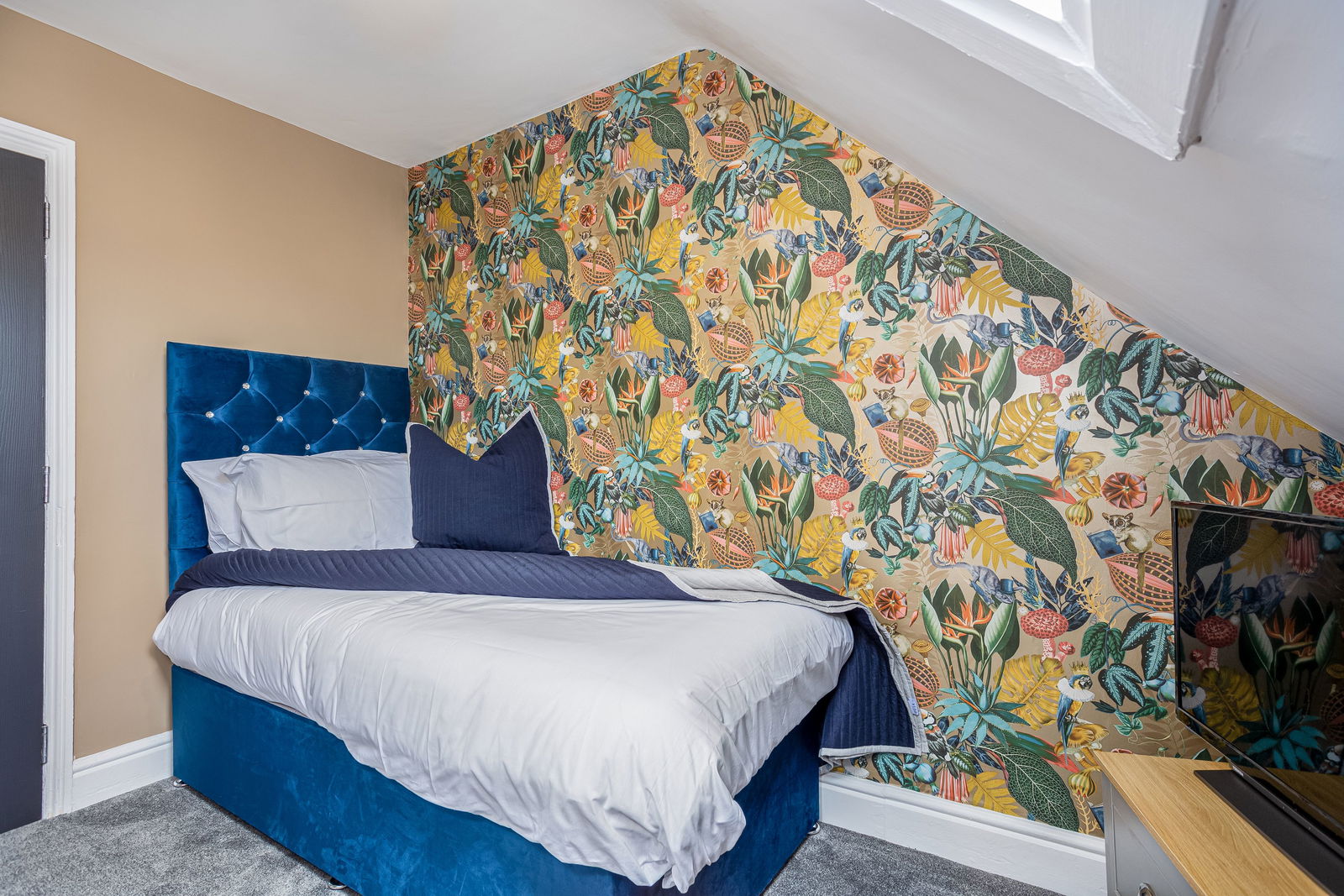 8 bed terraced house for sale in Deganwy Avenue, Llandudno  - Property Image 34