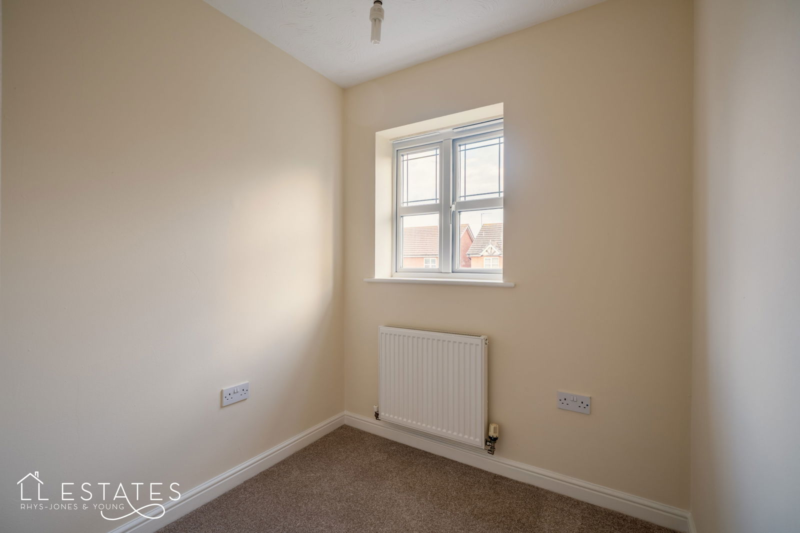3 bed terraced house for sale in Ffordd Pant y Celyn  - Property Image 7