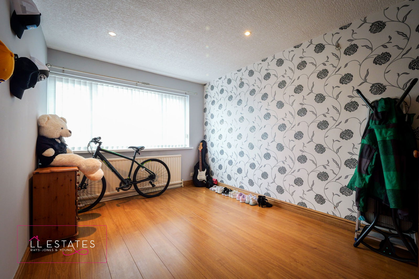 3 bed end of terrace house for sale in Brookdale Road, Rhyl, LL18 4PL  - Property Image 8