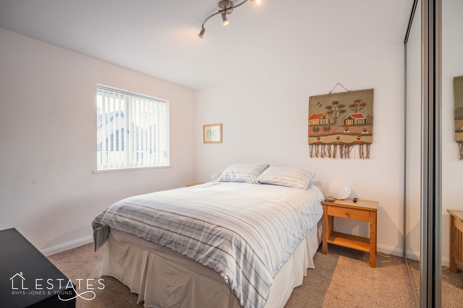 4 bed detached house for sale in Ffordd Bryn Y Garn, Henllan 8