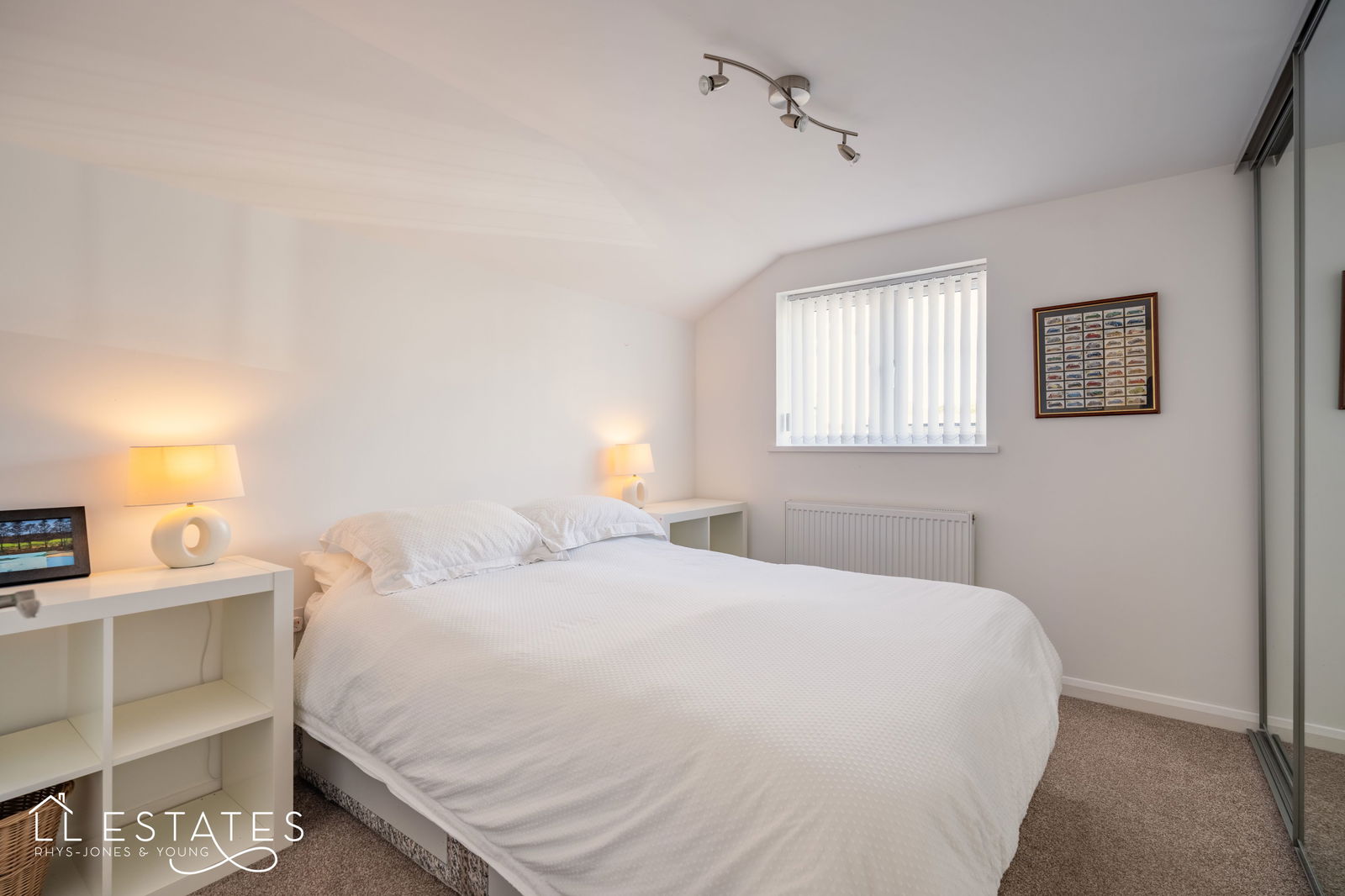 4 bed detached house for sale in Ffordd Bryn Y Garn, Henllan 6