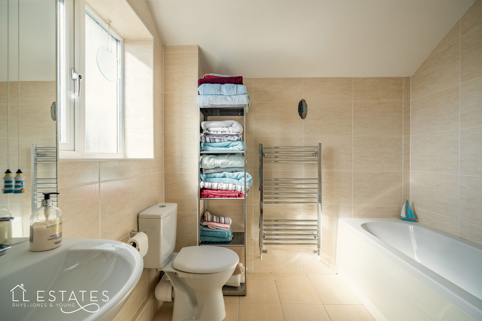 4 bed detached house for sale in Ffordd Bryn Y Garn, Henllan 10