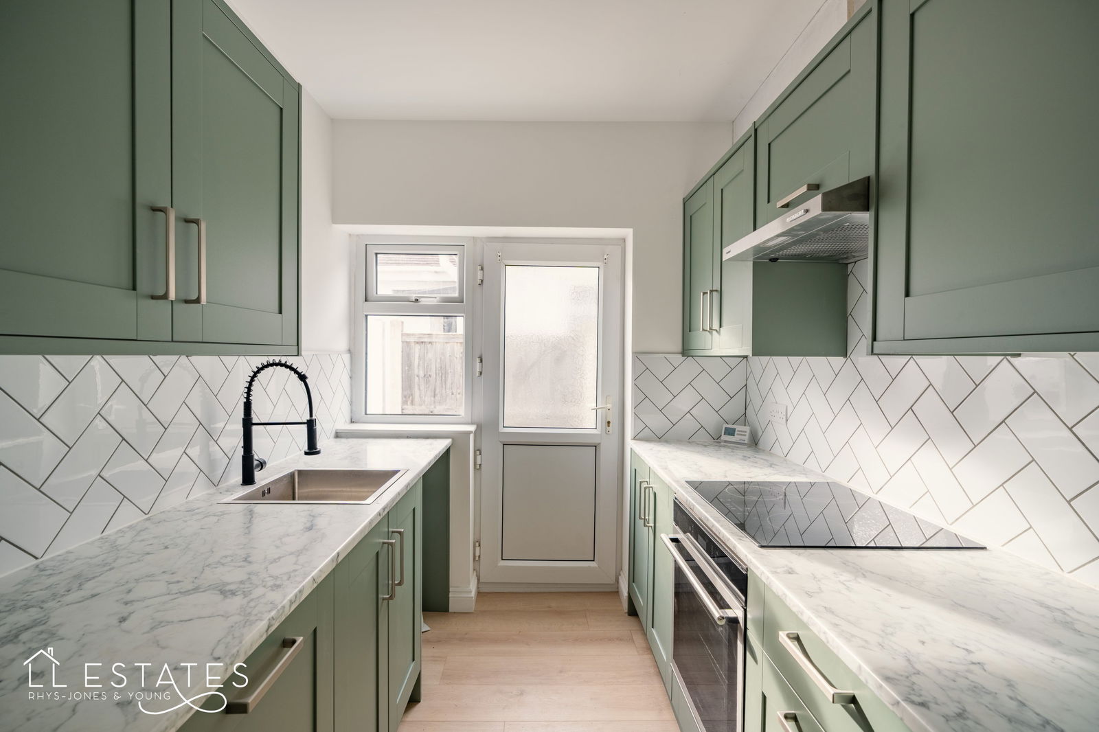 2 bed bungalow for sale in Handsworth Crescent, Rhyl, LL18 4HP 1