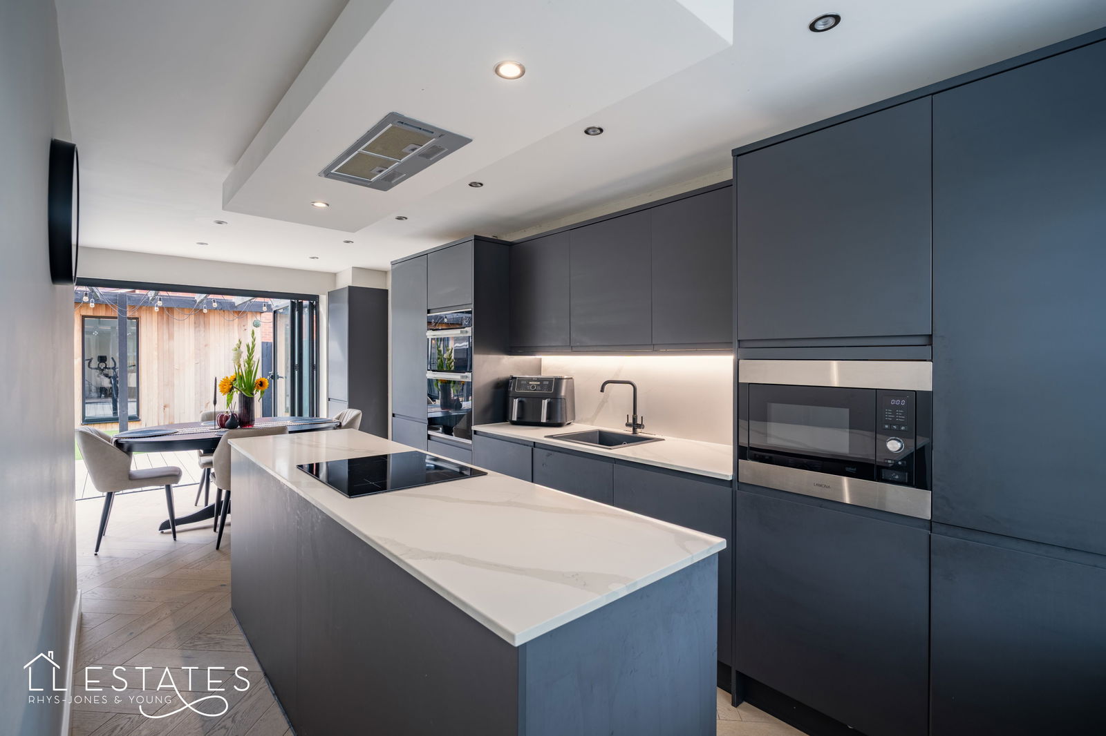 5 bed detached house for sale in Tan Y Coed, Prestatyn, LL19 8YP 4