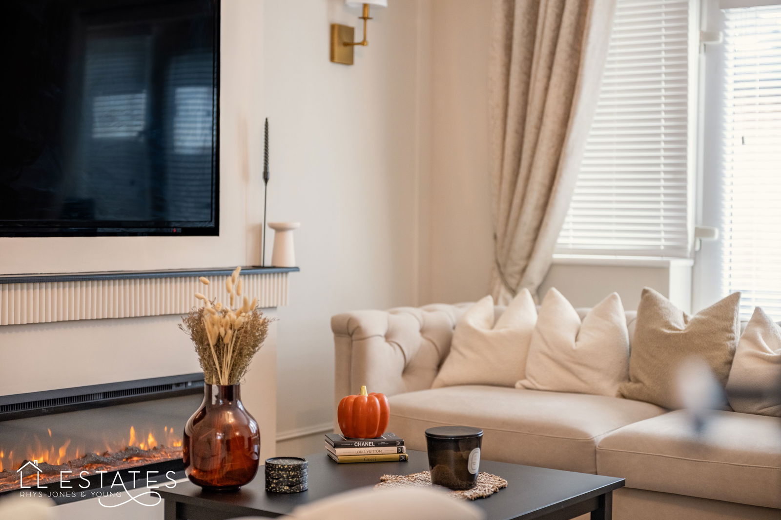 5 bed detached house for sale in Tan Y Coed, Prestatyn, LL19 8YP  - Property Image 3