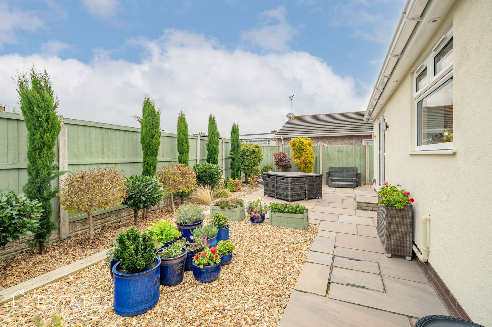 3 bed bungalow for sale in Ffordd Siarl, St. Asaph  - Property Image 11