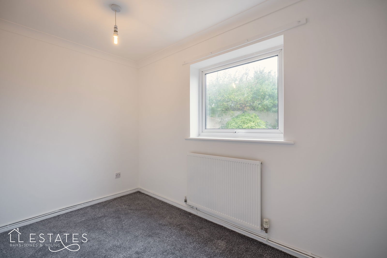 2 bed apartment for sale in Llys Alwen, Rhyl 4