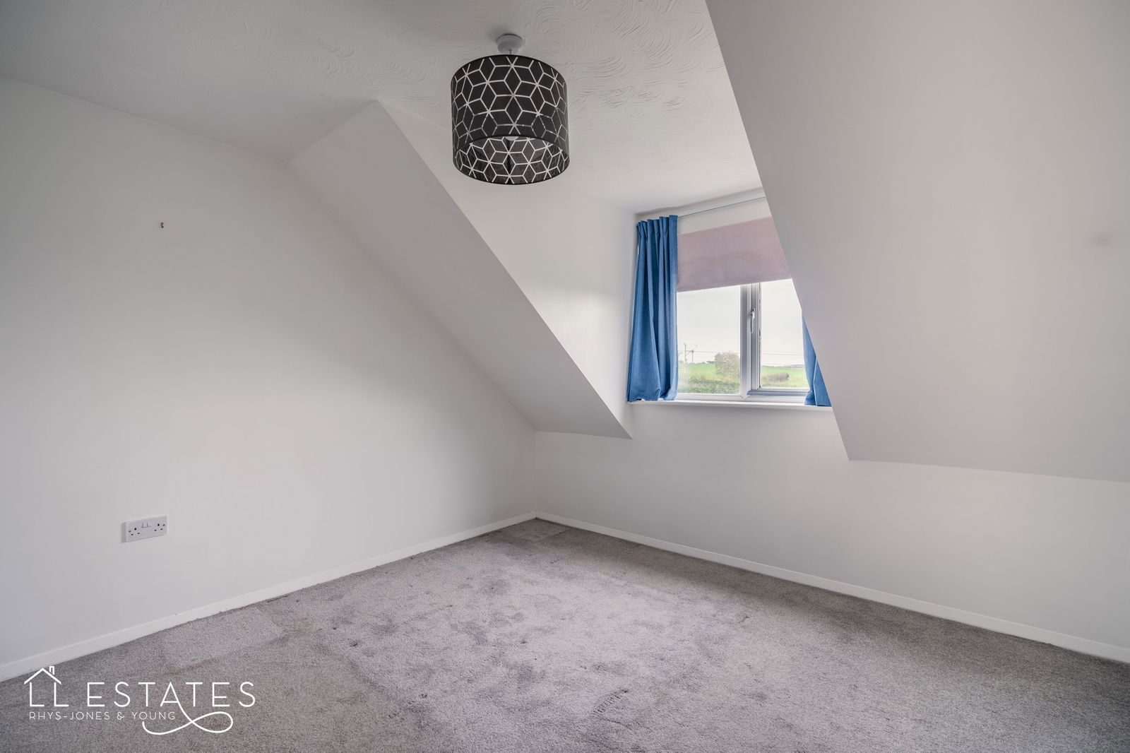 2 bed terraced house for sale in Pen y Bryn, Trelogan, CH8 9BD  - Property Image 6