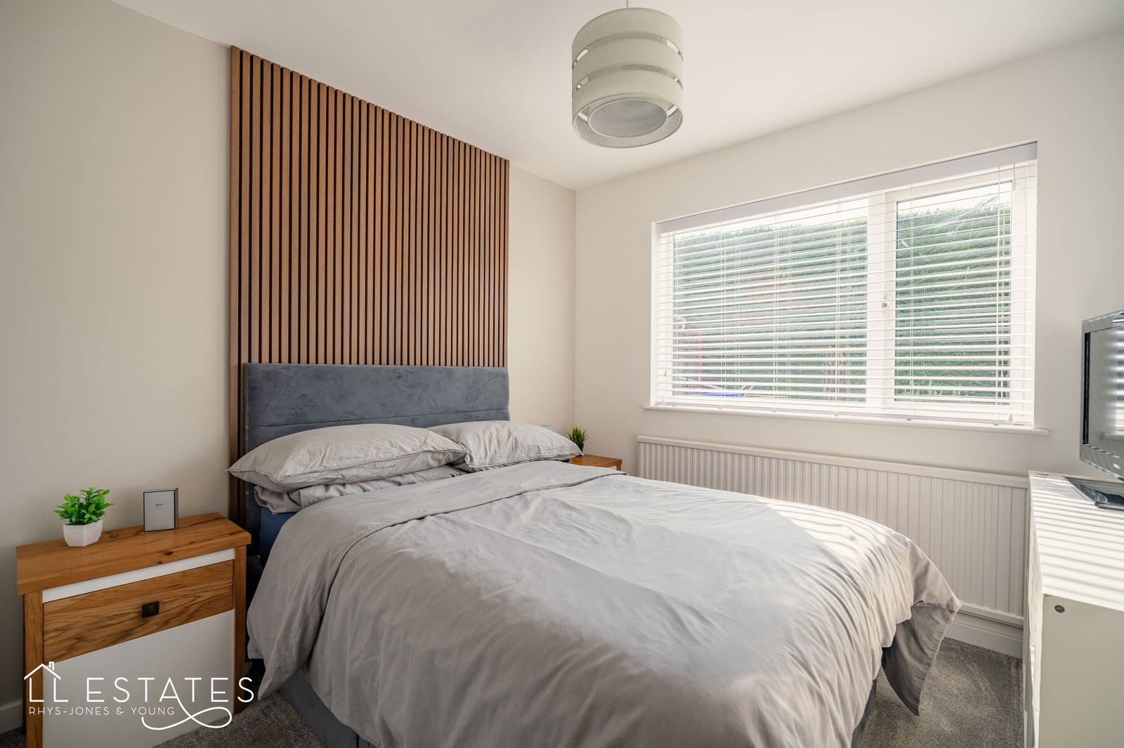 5 bed detached house for sale in Mount Road, St. Asaph  - Property Image 7