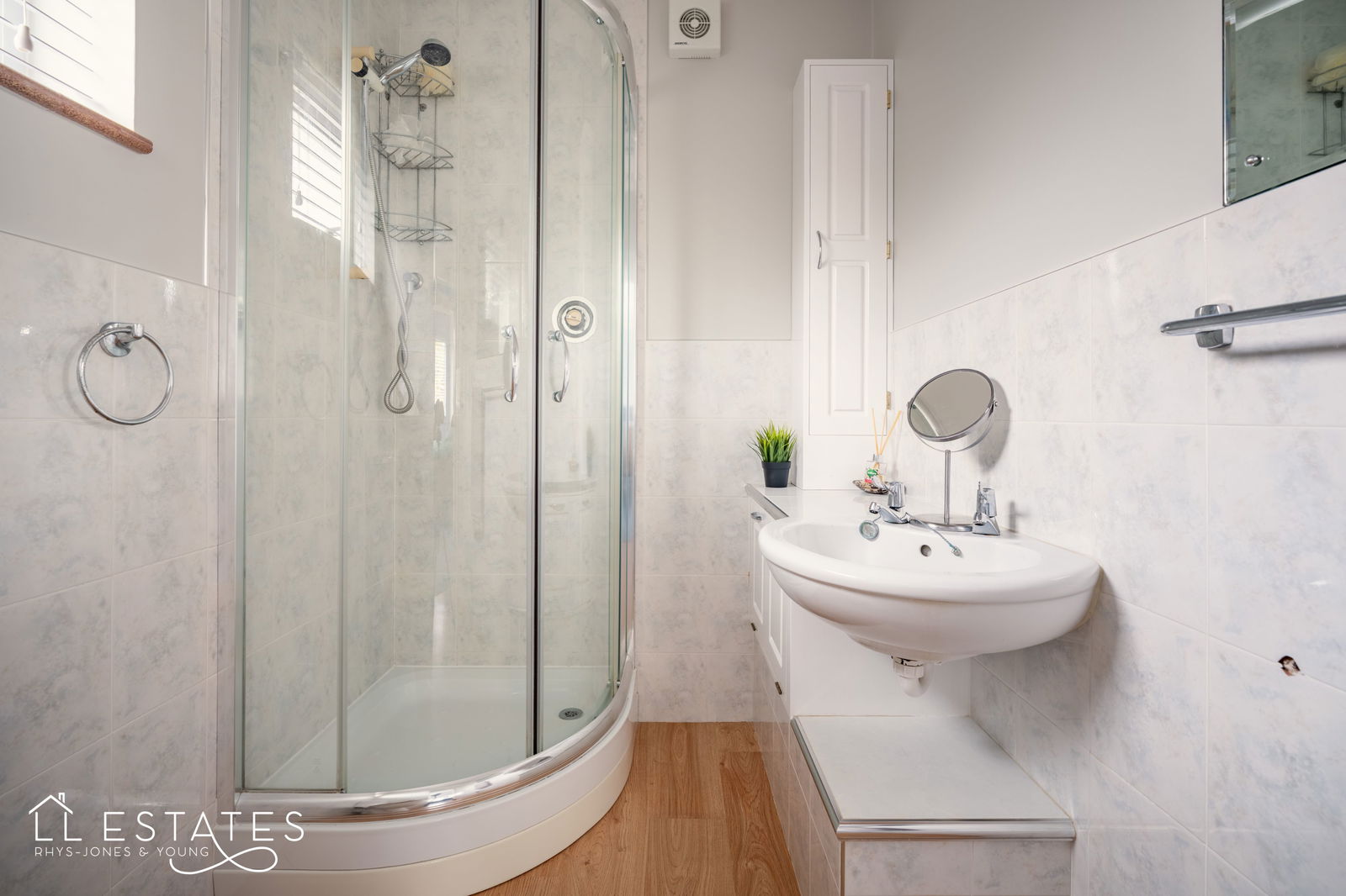 5 bed detached house for sale in Mount Road, St. Asaph  - Property Image 9