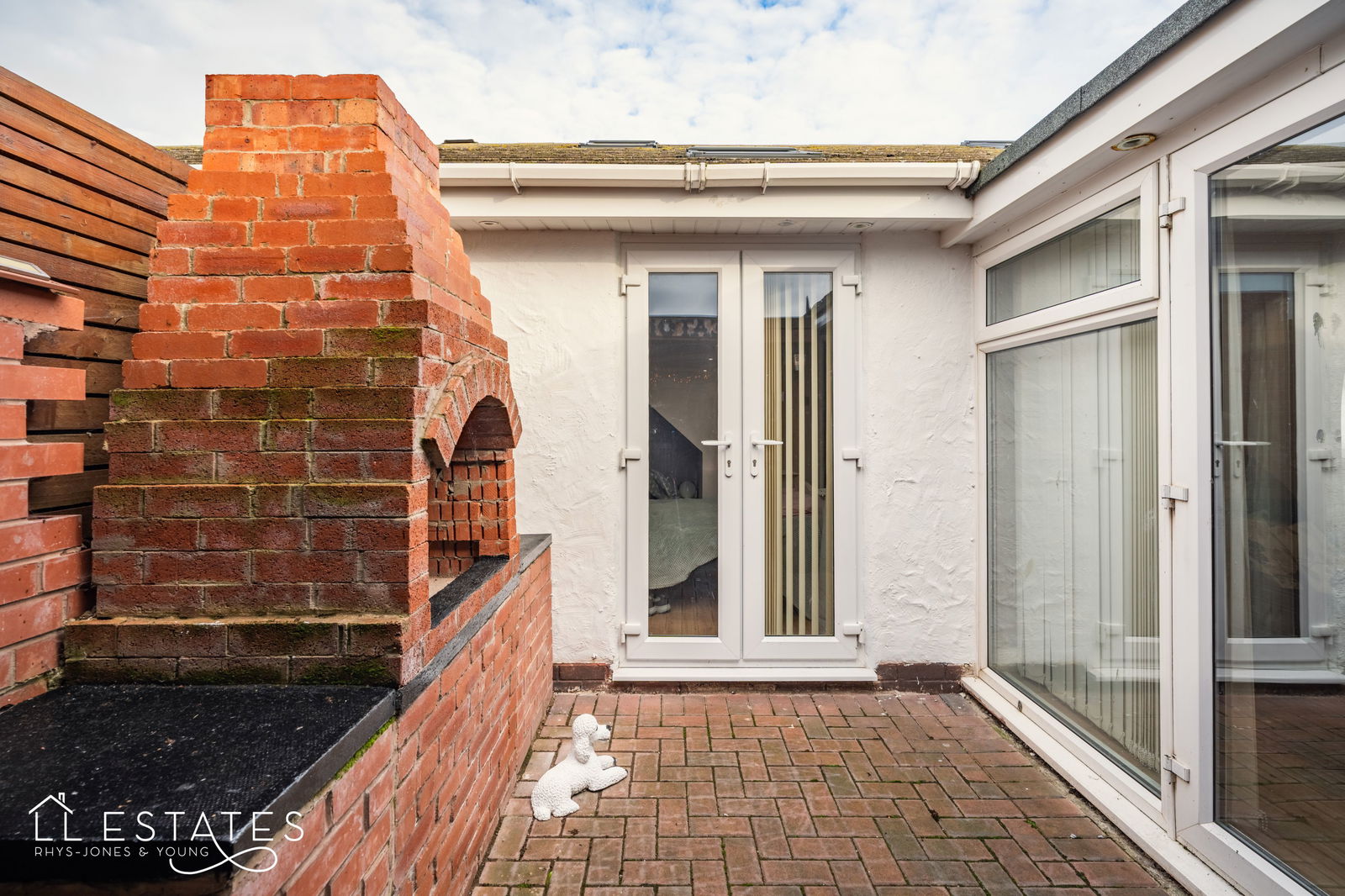 3 bed semi-detached bungalow for sale in Plastirion, Towyn, Abergele 12