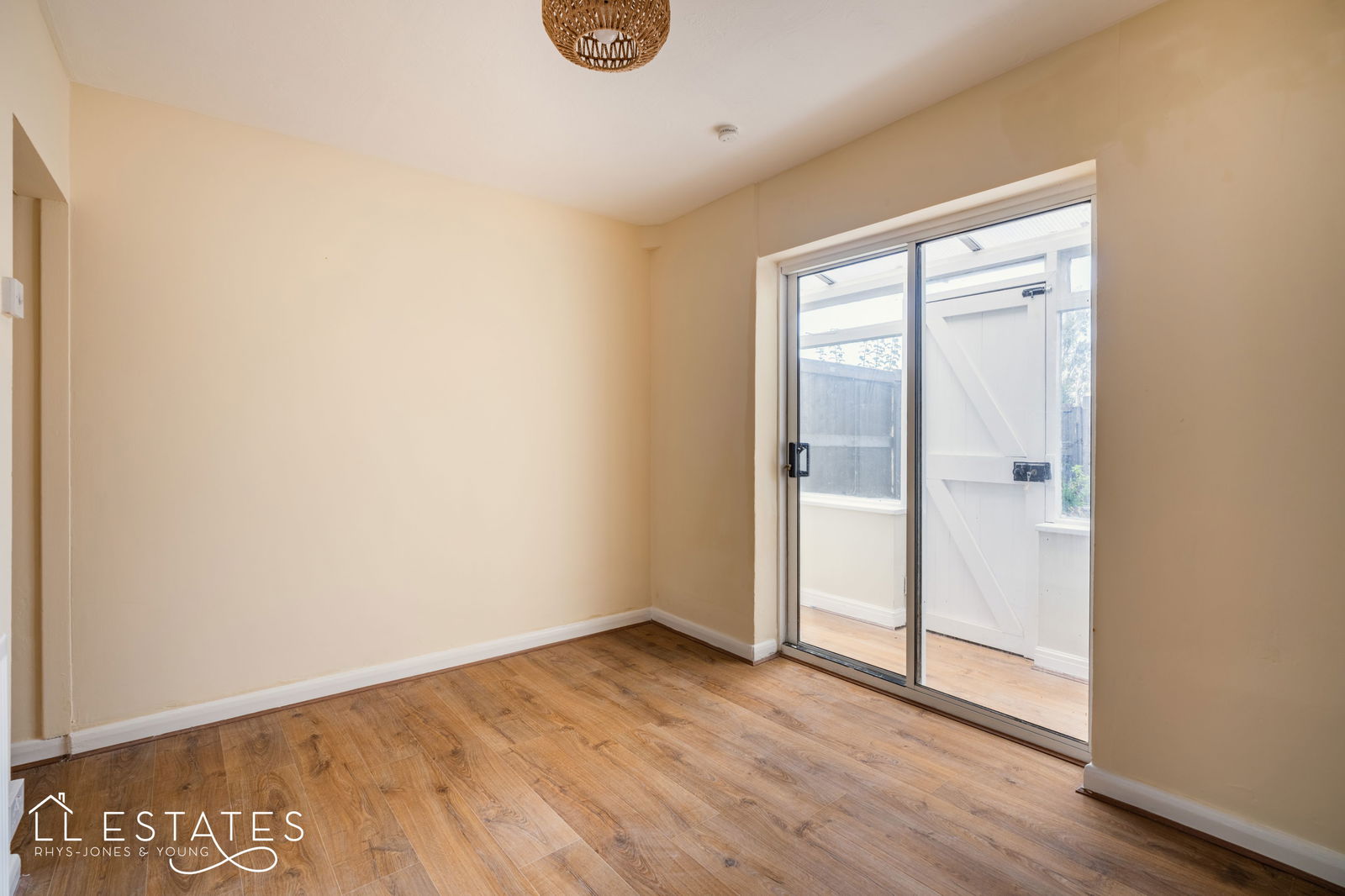 1 bed semi-detached bungalow for sale in Melyd Avenue, Prestatyn  - Property Image 6