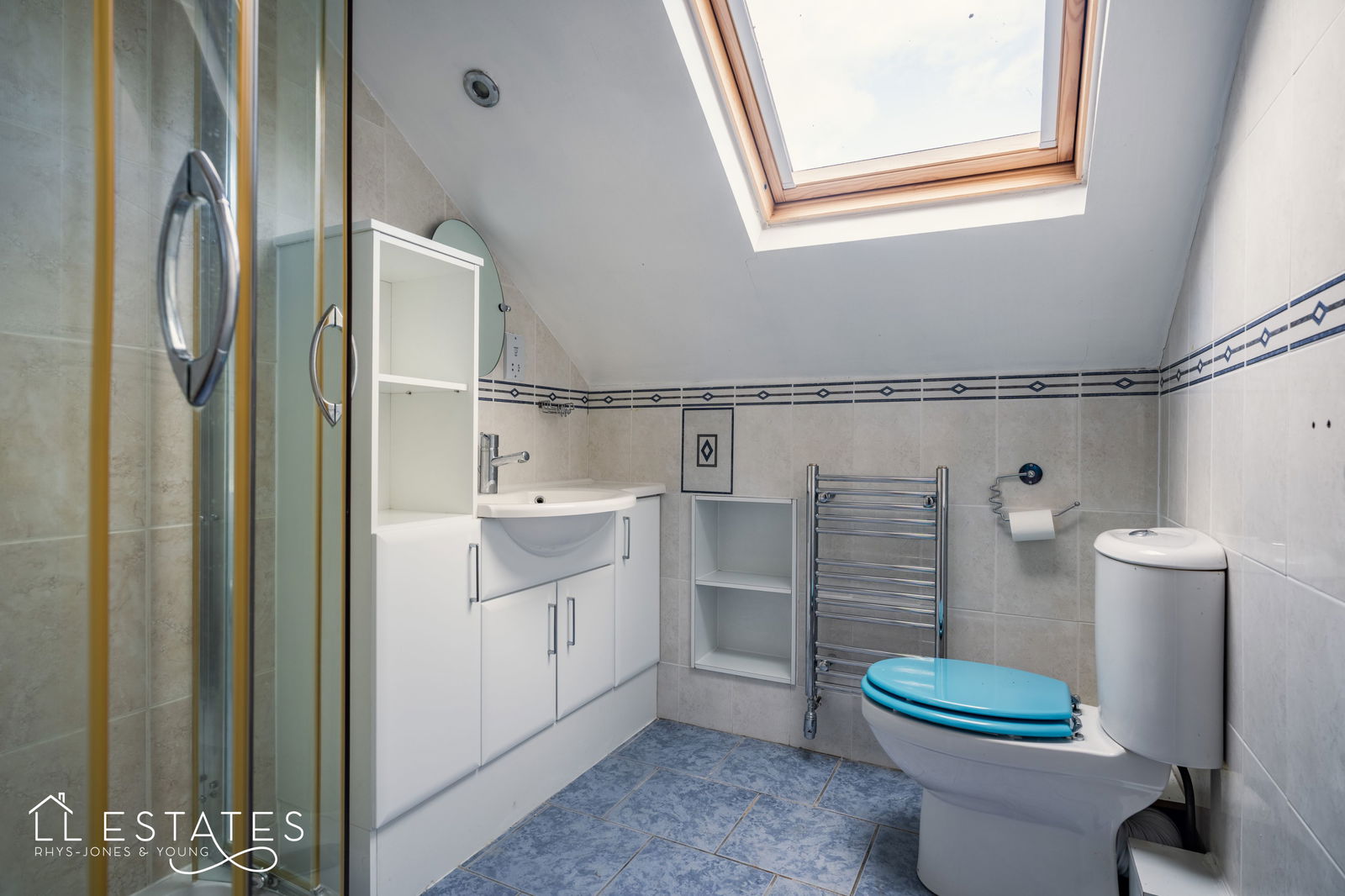 3 bed bungalow for sale in Highlands Road, Rhuddlan, Rhuddlan, LL18 2SA  - Property Image 11