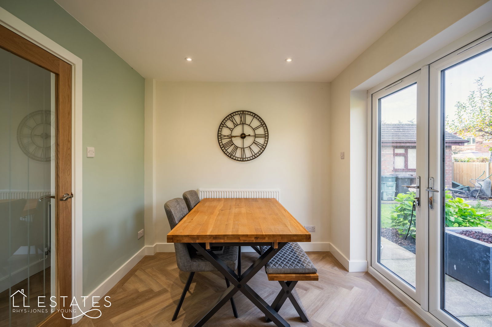 3 bed bungalow for sale in Rhodfa Cregyn, Abergele, LL22 9YL  - Property Image 4