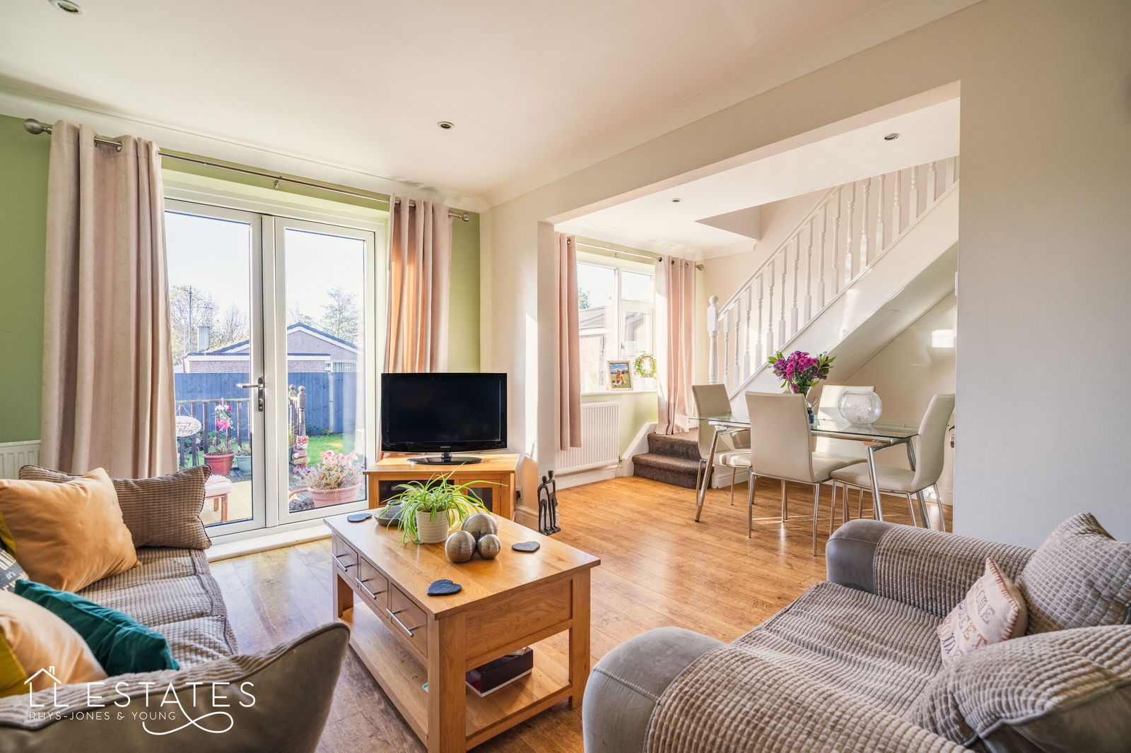 4 bed semi-detached bungalow for sale in Golden Grove, Rhyl, LL18 2RS  - Property Image 2