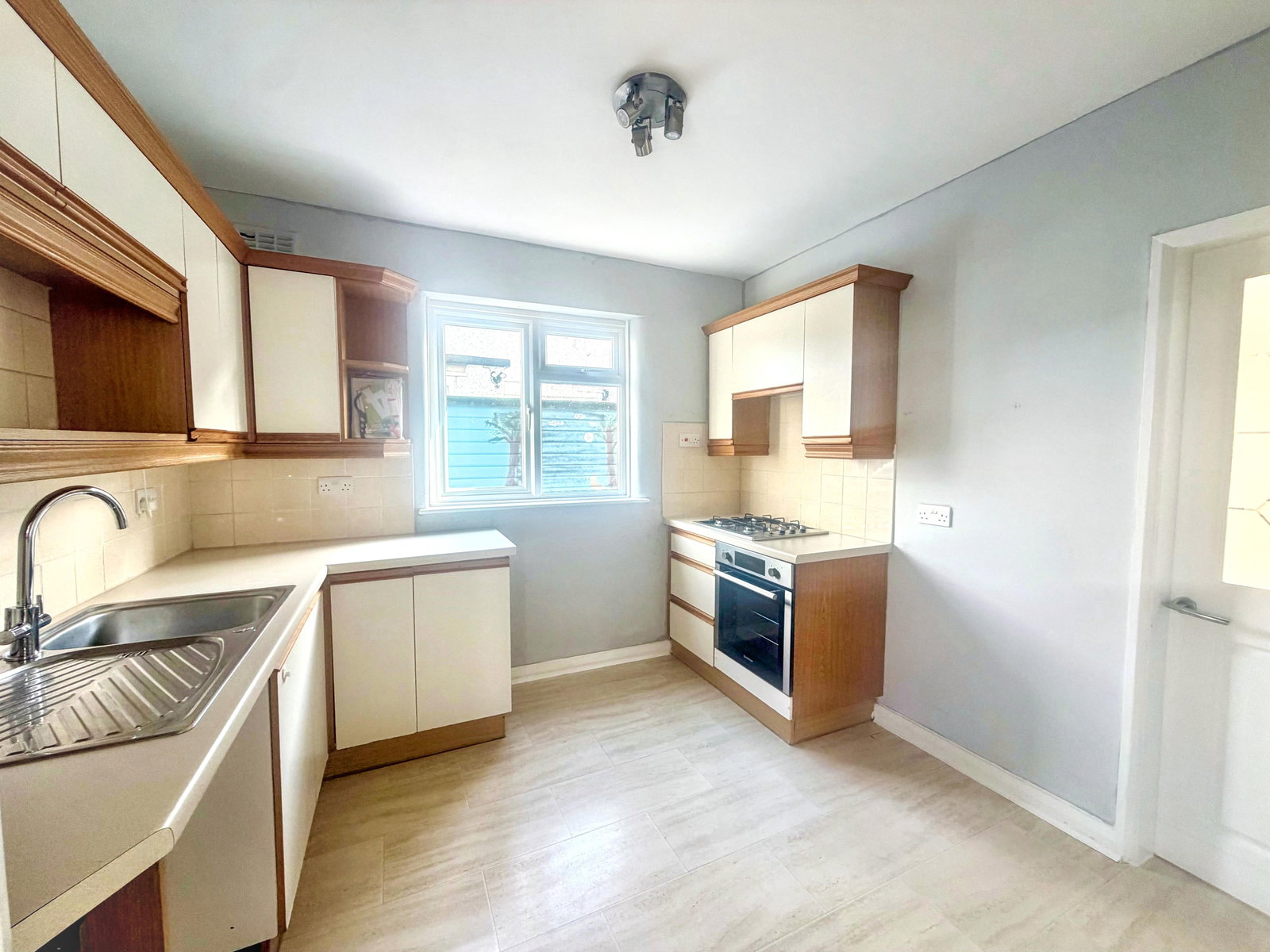 3 bed terraced house to rent in Wynne Close, Rhuddlan, Rhyl, LL18 5RR  - Property Image 3