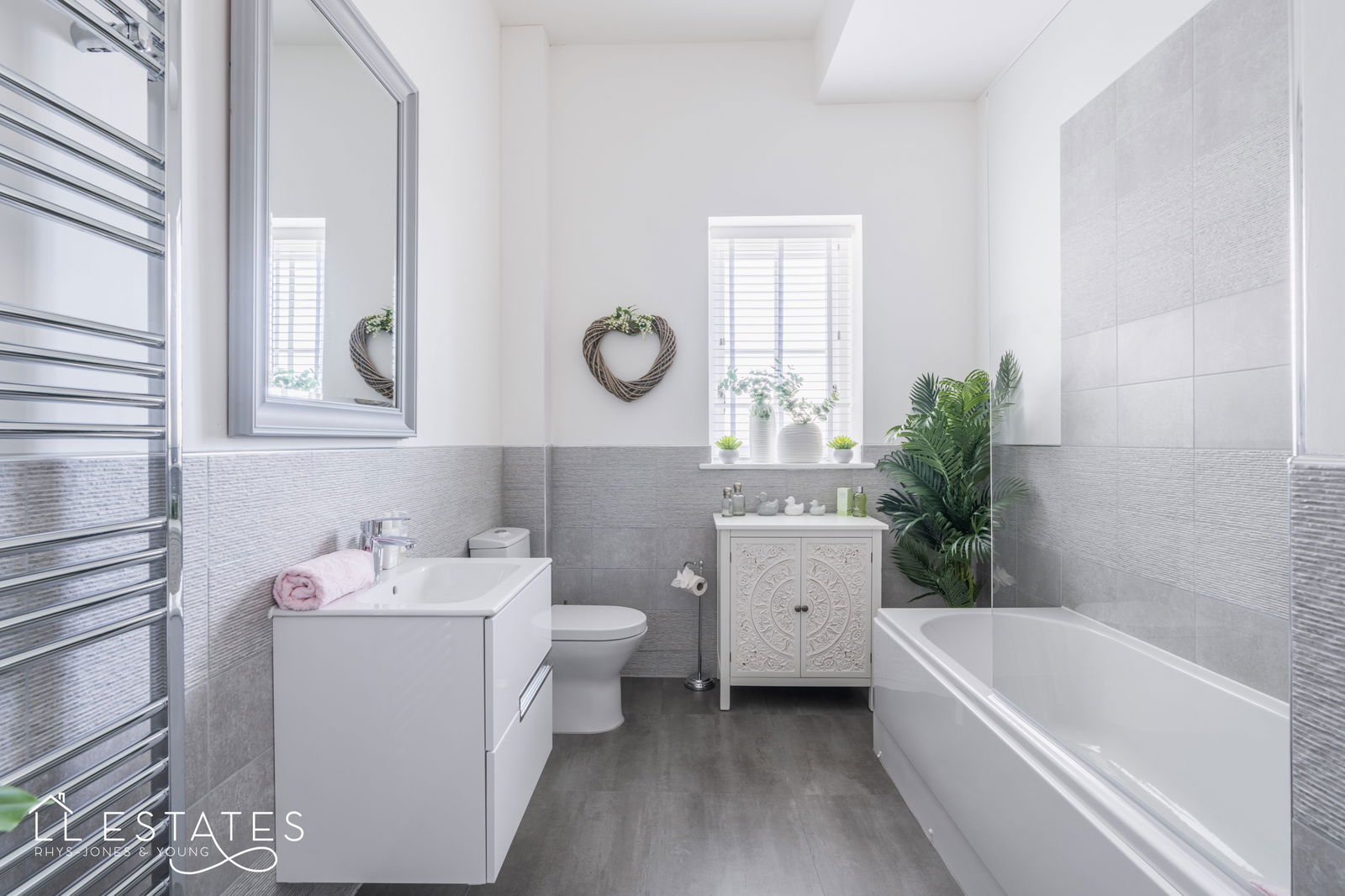 3 bed terraced house for sale in Rhodfa Tegid, St. Asaph, LL17 0EQ  - Property Image 12