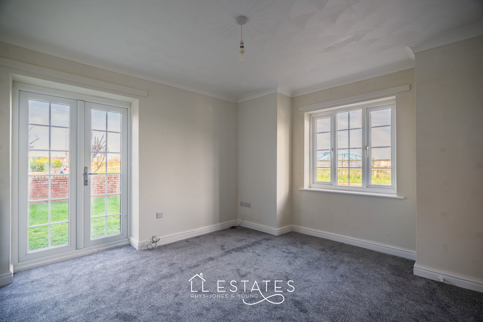 1 bed ground floor flat to rent in Old Foryd Road, Kinmel Bay, Rhyl, LL18 5BD 3