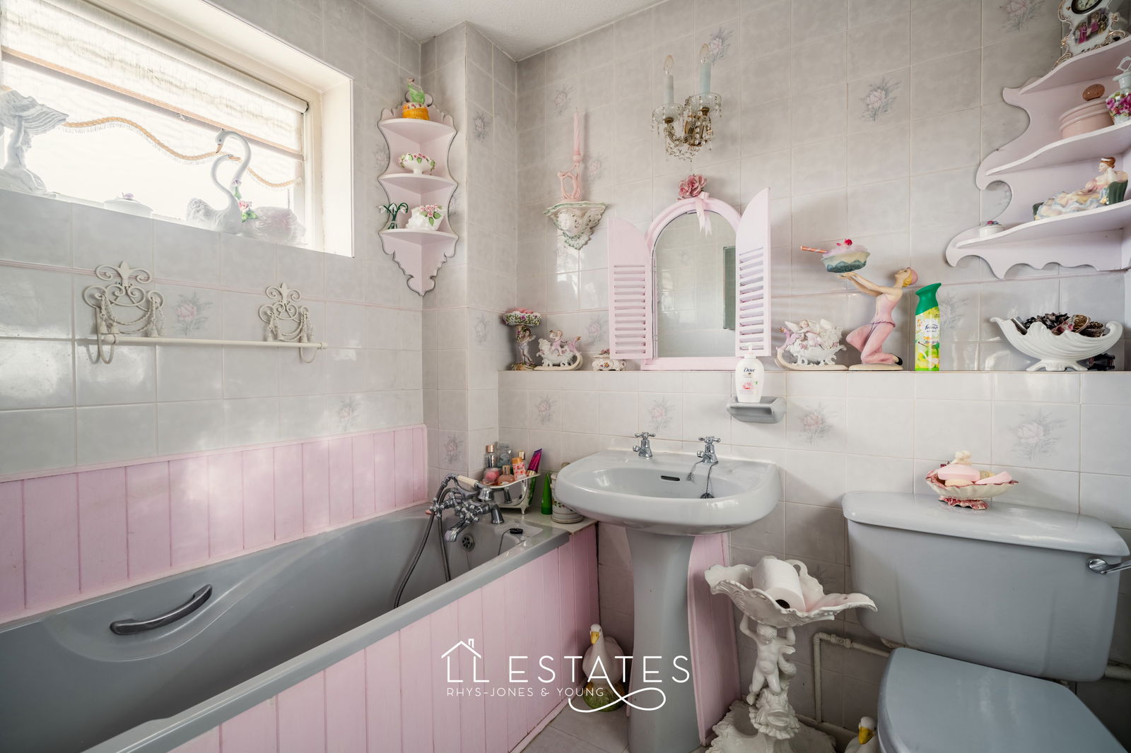 2 bed semi-detached house for sale in Heol Y Fedwen, Belgrano, LL22 9AL  - Property Image 8