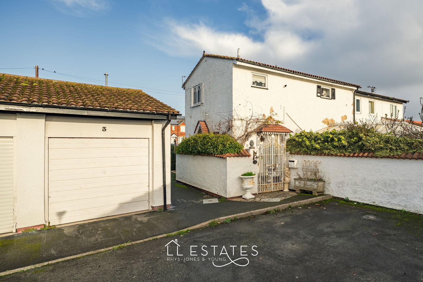 2 bed semi-detached house for sale in Heol Y Fedwen, Belgrano, LL22 9AL - Property Image 1