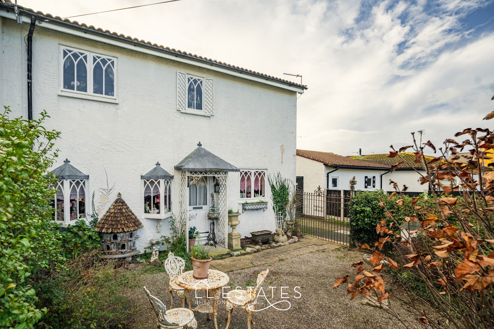 2 bed semi-detached house for sale in Heol Y Fedwen, Belgrano, LL22 9AL 1