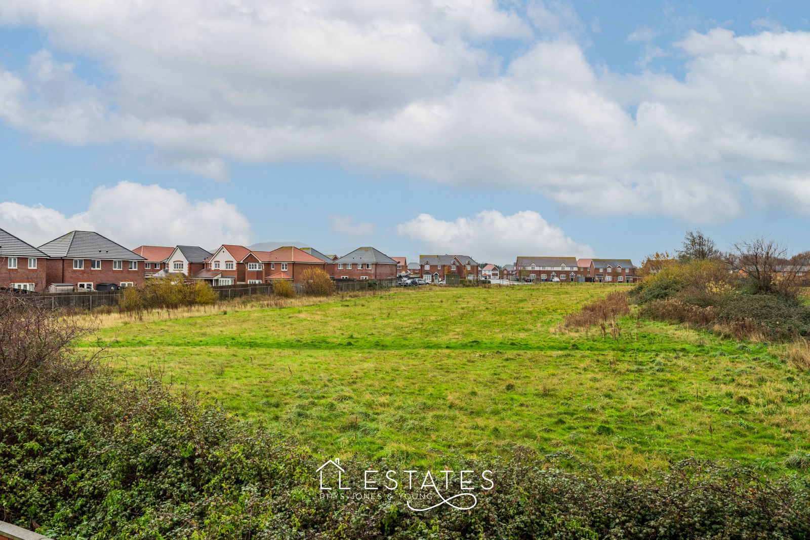 3 bed semi-detached house for sale in Rhodfa Maes Hir, Rhyl, LL18 4JF  - Property Image 11
