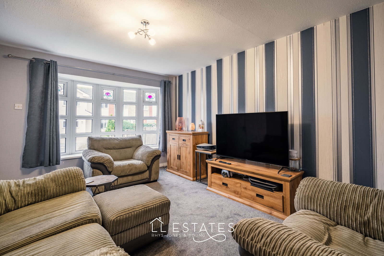 3 bed semi-detached house for sale in Rhodfa Maes Hir, Rhyl, LL18 4JF  - Property Image 2