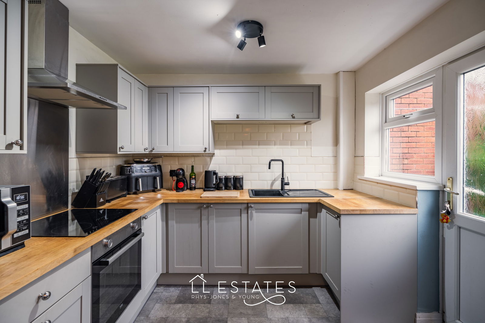 3 bed semi-detached house for sale in Rhodfa Maes Hir, Rhyl, LL18 4JF  - Property Image 3