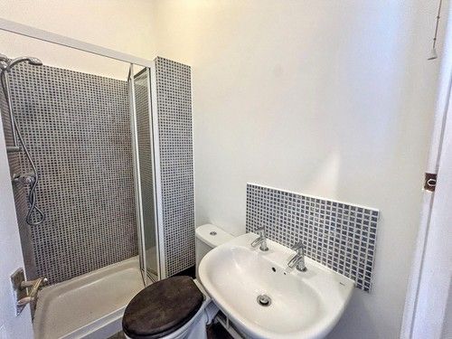 1 bed flat to rent in Kinmel Street, Rhyl, LL18 1AL  - Property Image 5