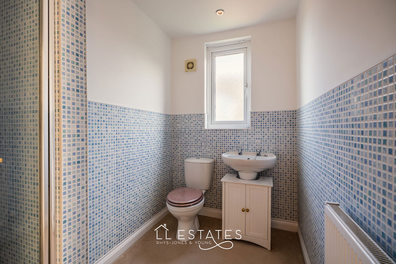 4 bed detached house for sale in Trelogan, CH8 9BY  - Property Image 7