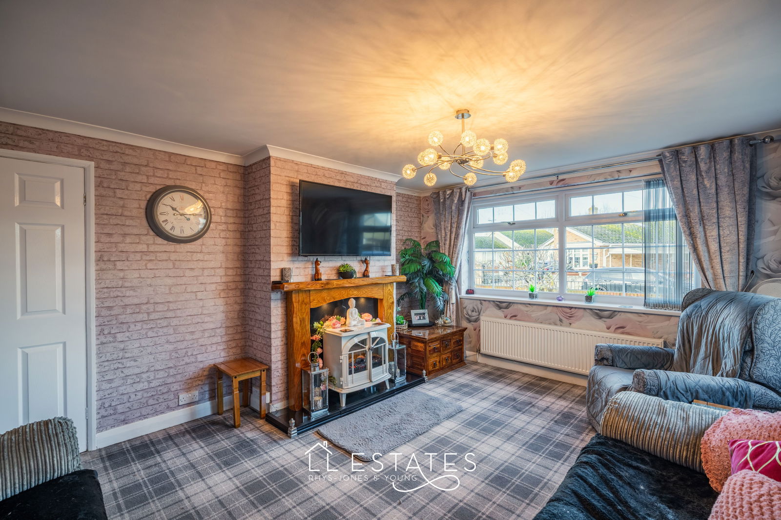 3 bed bungalow for sale in Denbigh Circle, Kinmel Bay, LL18 5HW 1