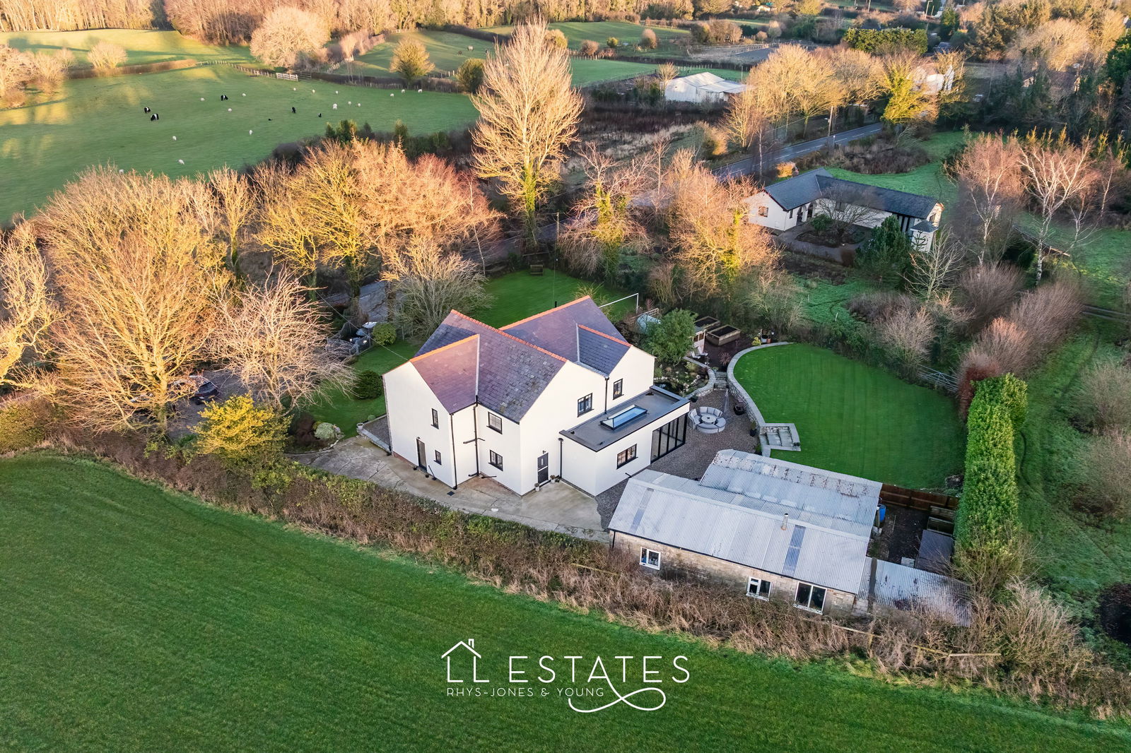 5 bed detached house for sale in Glasfryn, Lloc  - Property Image 29