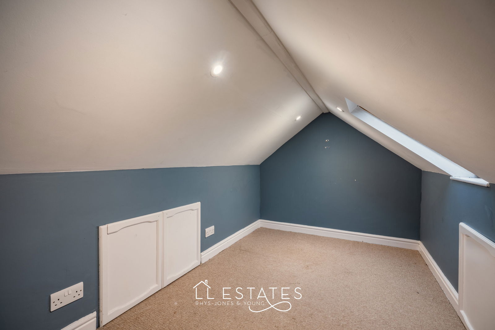 3 bed terraced house for sale in Princes Park, Rhuddlan, LL18 5RW  - Property Image 7