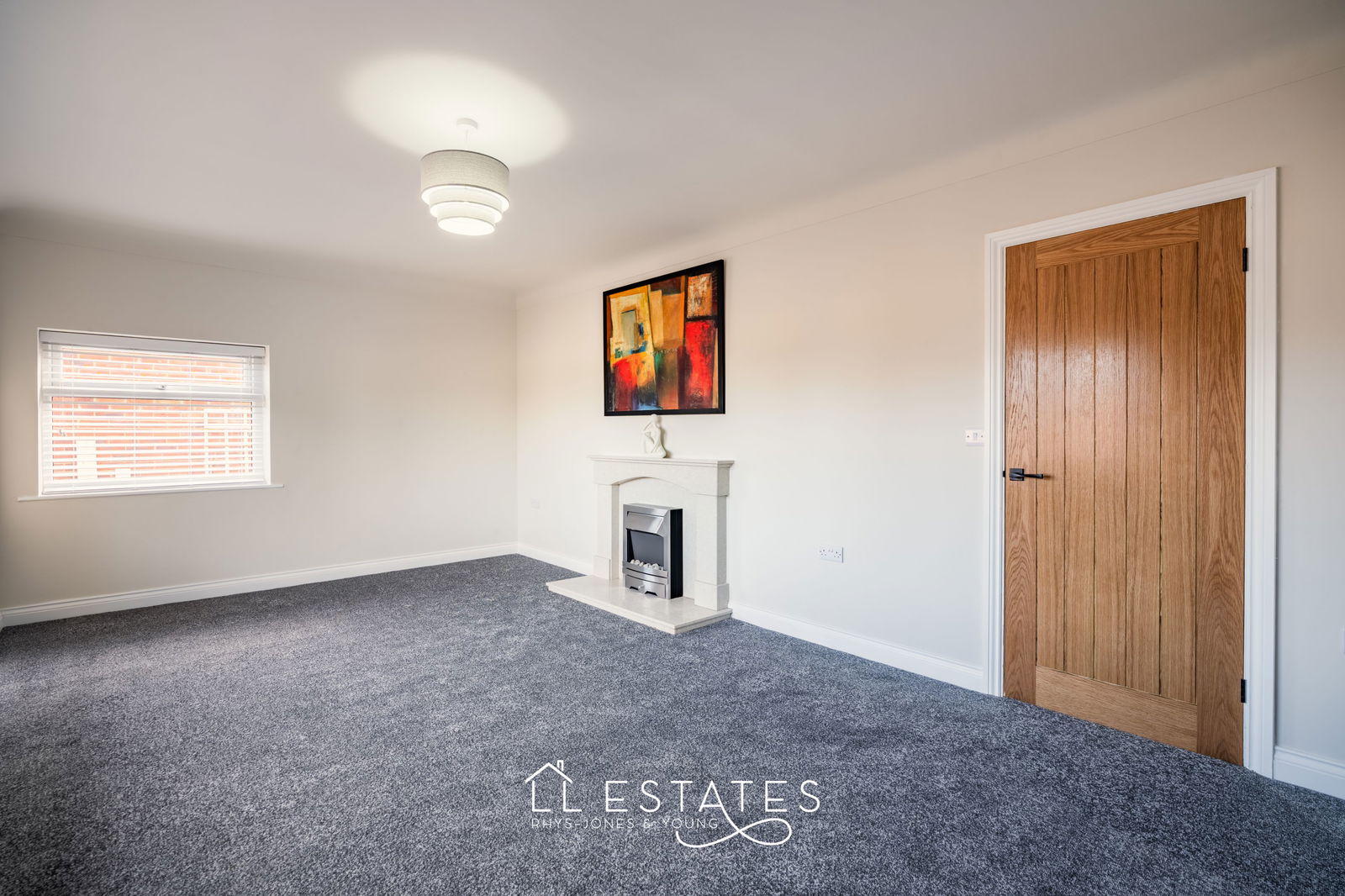 2 bed bungalow for sale in Ceg Y Ffordd, Prestatyn, LL19 7YE 1