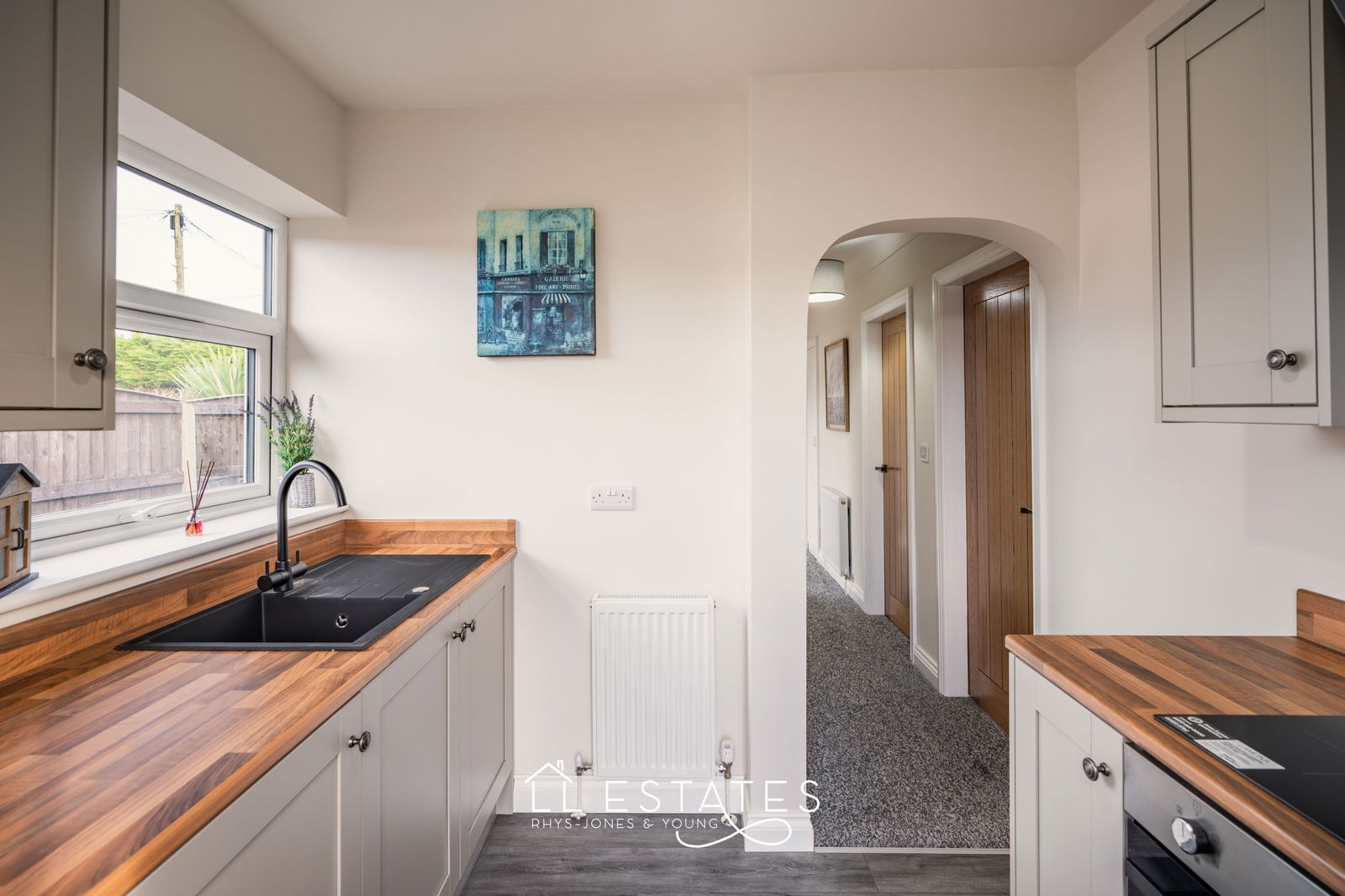 2 bed bungalow for sale in Ceg Y Ffordd, Prestatyn, LL19 7YE  - Property Image 3