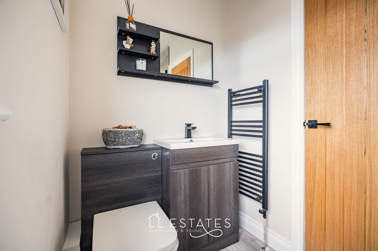 2 bed bungalow for sale in Ceg Y Ffordd, Prestatyn, LL19 7YE 7