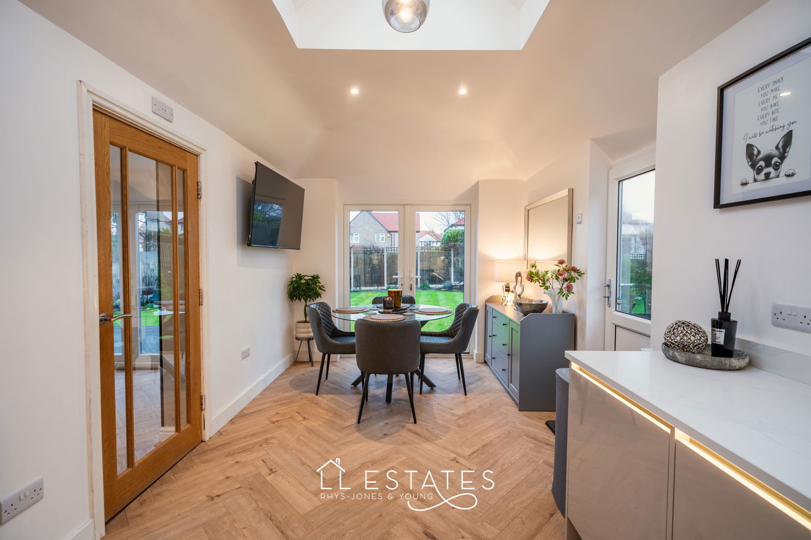 5 bed detached house for sale in Aberconway Road, Prestatyn, LL19 9HH 4