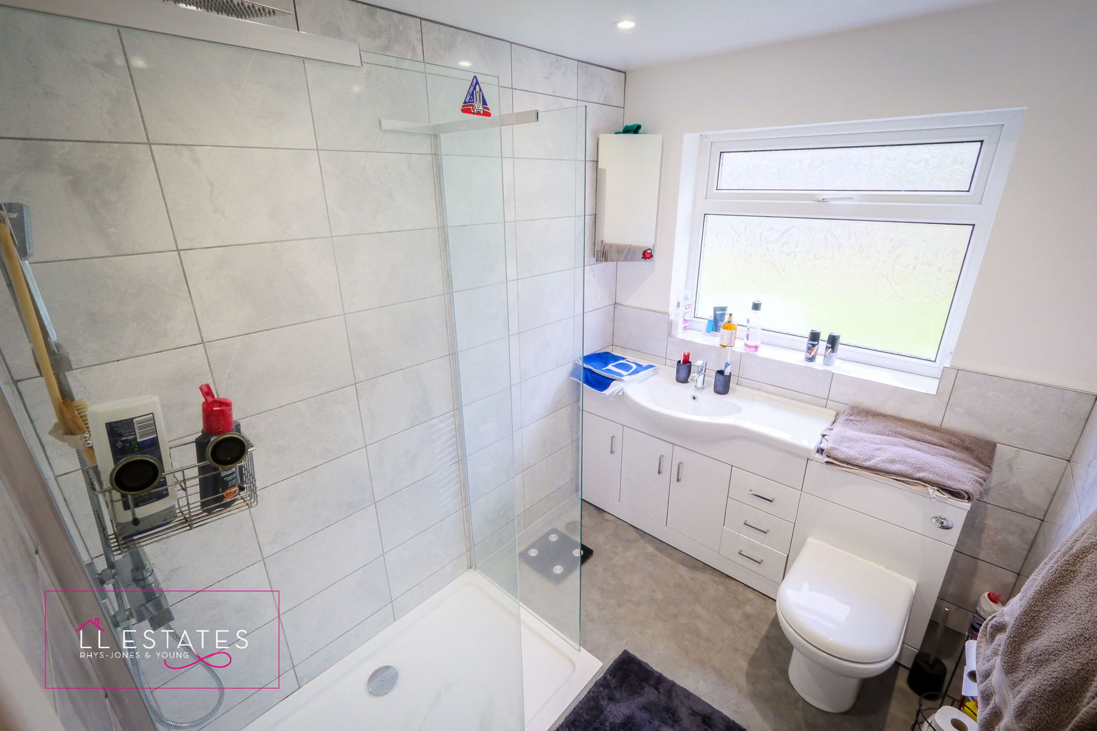 2 bed semi-detached bungalow for sale in Glan Ffyddion, Dyserth  - Property Image 7