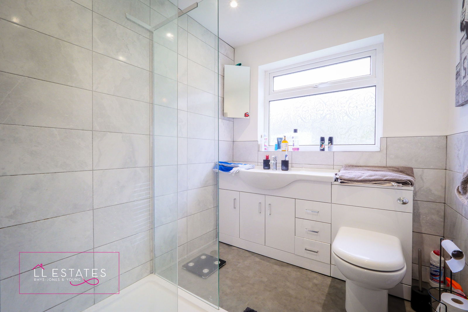 2 bed semi-detached bungalow for sale in Glan Ffyddion, Dyserth 11