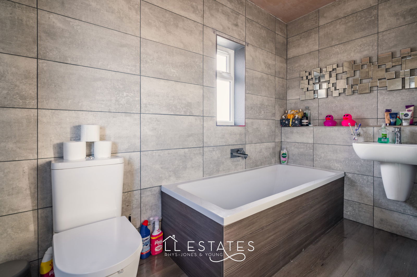 4 bed end of terrace house for sale in Rhydwen Drive, Rhyl 9