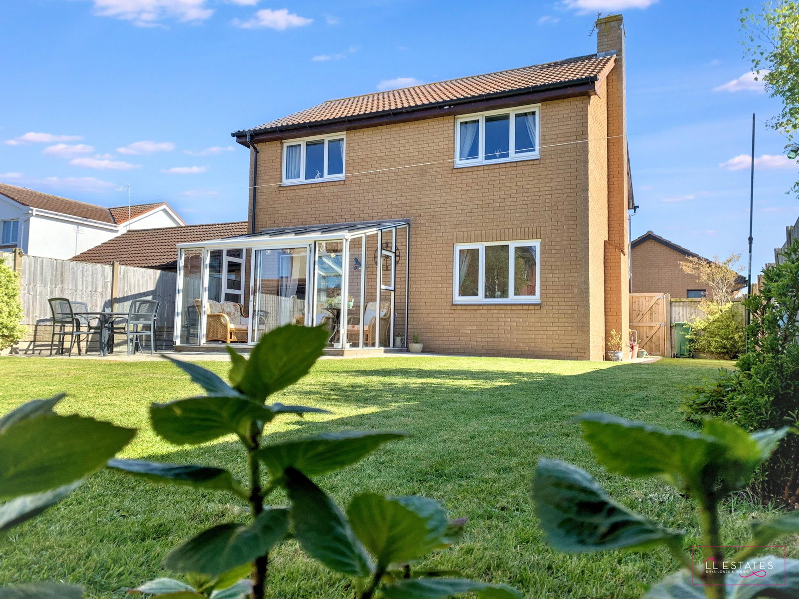 4 bed detached house for sale in Llys Bedwen, Rhyl, LL18 4LQ  - Property Image 15