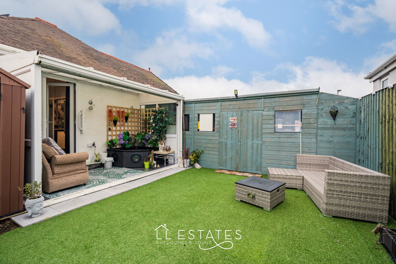 3 bed bungalow for sale in Molineaux Road, Rhyl, LL18 3TY  - Property Image 8