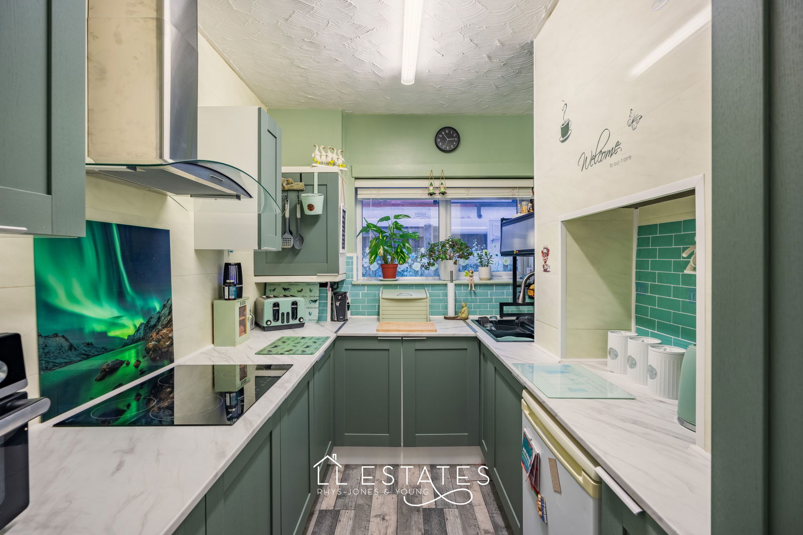 3 bed bungalow for sale in Molineaux Road, Rhyl, LL18 3TY  - Property Image 3