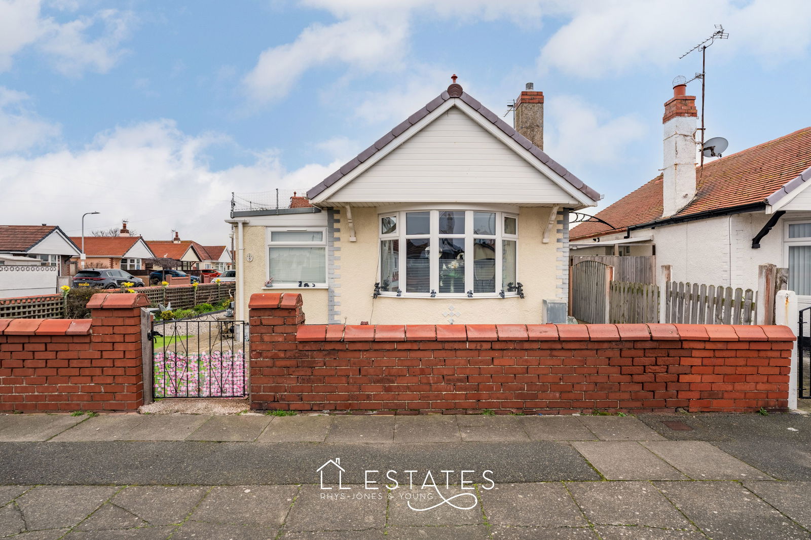 3 bed bungalow for sale in Molineaux Road, Rhyl, LL18 3TY